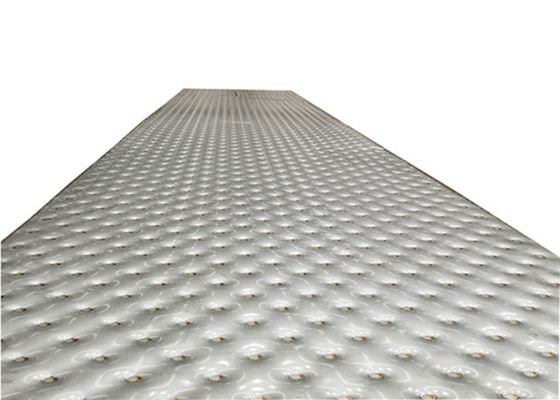 Structure complètement soudée solides solubles Dimple Plate Sheet For Refrigeration
